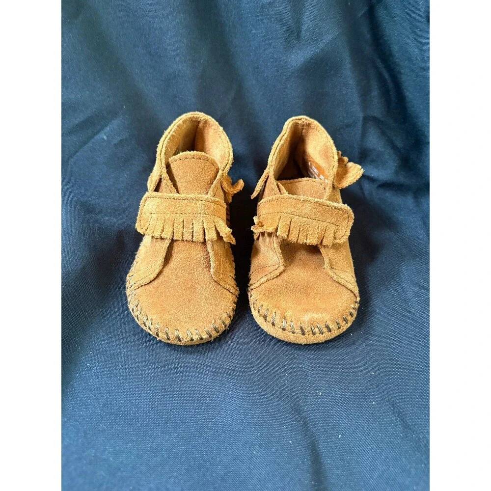 Minnetonka baby size 4 4t brown front strap moccasin shoes